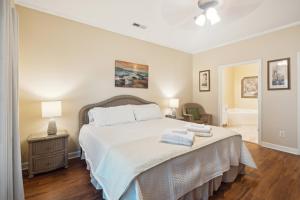Gallery image of Marshwinds 2C in Folly Beach