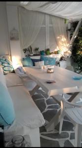Φωτογραφία από το άλμπουμ του Any Summer garden house σε Skála Nikíta