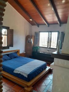 Postel nebo postele na pokoji v ubytování Mijas Pueblo paradise villa + 26 fotografií