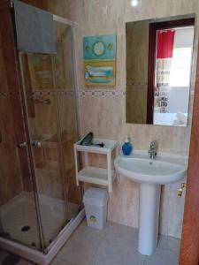 A bathroom at Apartamento Sostoa 1