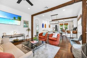 Χώρος καθιστικού στο Flamingo Park Tranquility +50 φωτογραφίες