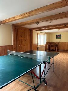 Stolní tenis v ubytování Plai nebo okolí
