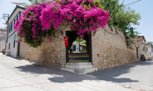 Φωτογραφία από το άλμπουμ του Garden Palace Boutique Hotel στο Κουσάντασι +59 φωτογραφίες