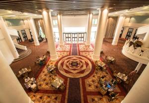 Ruang duduk di Rose Garden Hotel