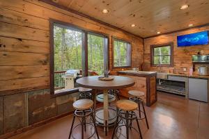 Η κουζίνα ή μικρή κουζίνα στο Big Sky Lodge