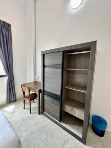 Postel nebo postele na pokoji v ubytování Ferringhi Inn 51