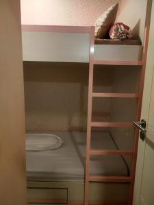 Gallery image of Tanglin Orchard Apartment (2BR) in Surabaya