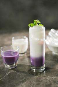 Bebidas em Front One HK Resort Simpang Lima
