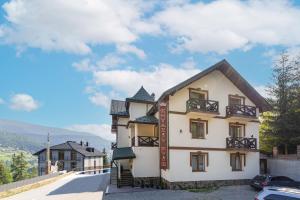 Nespecifikovaný výhled na hory nebo výhled na hory při pohledu z hotelu + 37 fotografií
