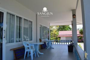 Foto dalla galleria di Sangjun On Beach Resort a Bang Saphan