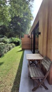 Zahrada ubytování Privé studio in groene omgeving van Brugge gratis fietsen & parkeerplaats