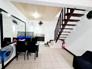Ruang duduk di Calapan Transient Molave L48