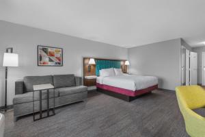 Postel nebo postele na pokoji v ubytování Hampton Inn Pendleton + 9 fotografií