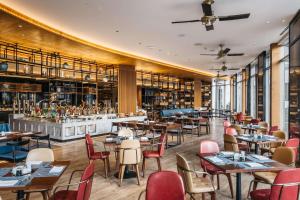 Restaurace v ubytování Hilton Da Nang