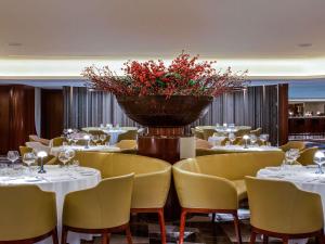 Restaurace v ubytování Queen Elizabeth 2 Hotel