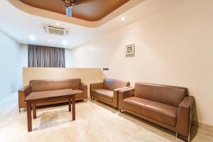 Posezení v ubytování FabHotel Prime Nestlay Rooms Ramnad - Nr Golden Shopping Mall
