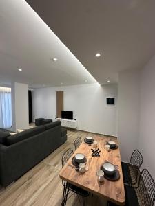 TV a/nebo společenská místnost v ubytování IO's Apartments