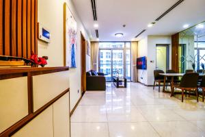 Khu vực ghế ngồi tại Chalton Suites - Landmark 81 Area, Ice Rink & Grand Park +158 ảnh