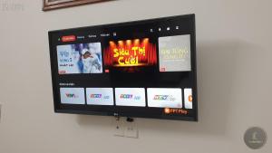 TV a/nebo společenská místnost v ubytování Vy An Hotel