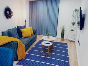 Posezení v ubytování City Centre Apartments, Free Parking - Quality City