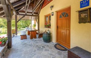 Zahrada ubytování Stunning Home In Lukovdol With Sauna