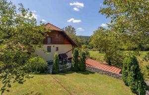 Zahrada ubytování Stunning Home In Lukovdol With Sauna