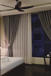 Letto o letti in una camera di Hong Nhan Hotel