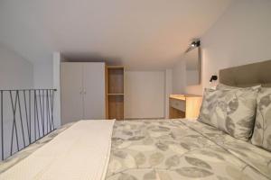 スタブロスにあるTRES V Suites & Apartmentsのギャラリーの写真 +26枚の写真