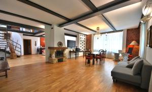 Posezení v ubytování LOFT by KlabHouse