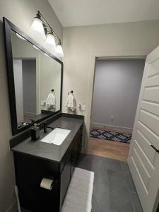 Φωτογραφία από το άλμπουμ του 1 Bedroom apt suite Wifi fitness room Deep Ellum-FIFA WORLD CUP 2026 σε Ντάλας