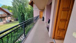 Balkón alebo terasa v ubytovaní Studio in Balatonlelle 33519
