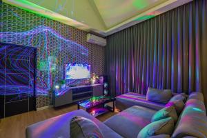Posezení v ubytování Wonder Hills Pool Villa Pattaya 泳池别墅