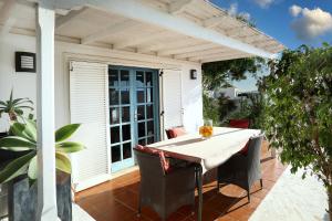 En balkon eller terrasse på Casa Karen