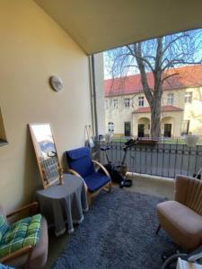 Χώρος καθιστικού στο Geräumiges 2-Raum-Apartment mit Loggia