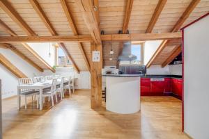 Kuchyň nebo kuchyňský kout v ubytování Atemberaubendes Apartment mit Dachterrasse