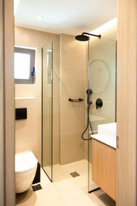 A bathroom at Ariadne Suites
