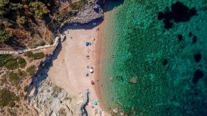 Foto dalla galleria di morfo's sunset a Sounio