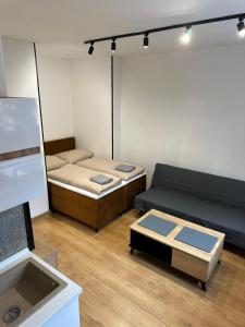 Posteľ alebo postele v izbe v ubytovaní Apartmán BB-centrum3 + 17 fotografií