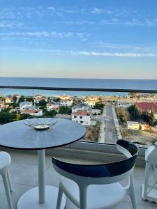 Nespecifikovaný výhled na moře nebo výhled na moře při pohledu z apartmánu