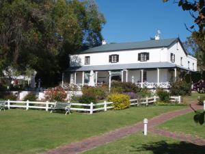 Zahrada ubytování Belvidere Manor Lagoonside Cottages