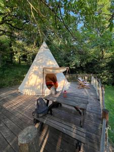 Le tipi à Marie, déconnectez- vous !!!外面的花园