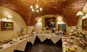 Jedzenie w hotelu lub w pobliżu