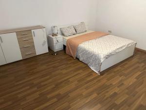 Postel nebo postele na pokoji v ubytování Schöne 2 Zi Whg MG Altstadt