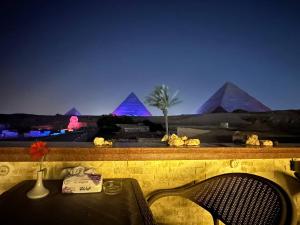 Foto Kairos asuva majutusasutuse Seven Pyramids View Inn galeriist