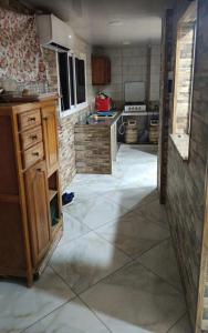 Η κουζίνα ή μικρή κουζίνα στο bangalow sidrafood