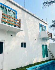 Kolam renang di atau dekat dengan Casa Santorini