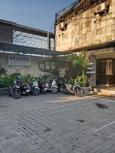 Gallery image of Mansu Hotel and Spa Legian in Kuta +11 photos
