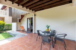 Патио или другая зона на открытом воздухе в Angels Sol Villa Hermosa 2b2b European Villa