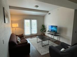格里利Relaxing 3BR Apartment With Pool & Wifi的相册照片