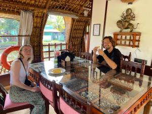 入住Thara's Houseboat的客人